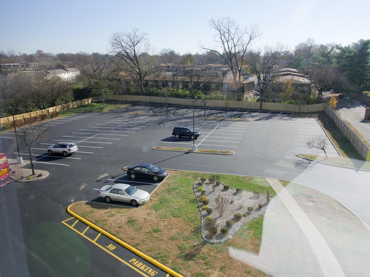 Wingate By Wyndham Airport Expo Center Hotel 3*
